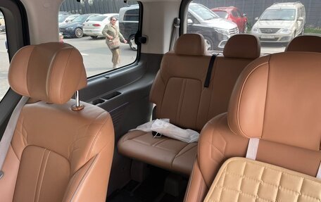 Hyundai Staria, 2023 год, 5 450 000 рублей, 13 фотография