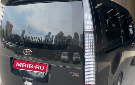 Hyundai Staria, 2023 год, 5 450 000 рублей, 4 фотография