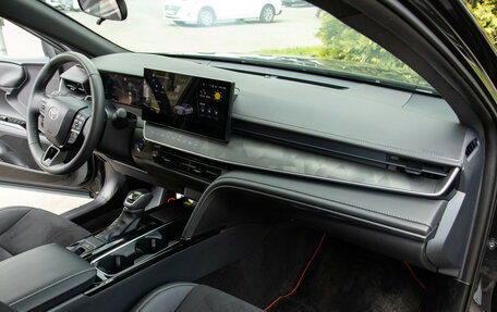 Toyota Camry, 2025 год, 3 928 000 рублей, 7 фотография