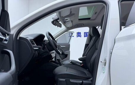 Skoda Kamiq I, 2022 год, 1 610 000 рублей, 8 фотография