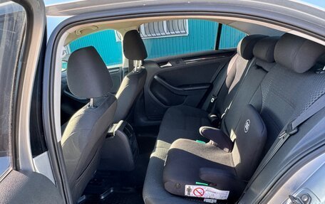 Volkswagen Jetta VI, 2012 год, 1 000 000 рублей, 6 фотография