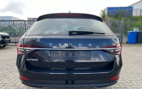 Skoda Superb III рестайлинг, 2023 год, 2 850 000 рублей, 5 фотография