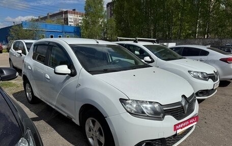 Renault Sandero II рестайлинг, 2014 год, 550 000 рублей, 2 фотография