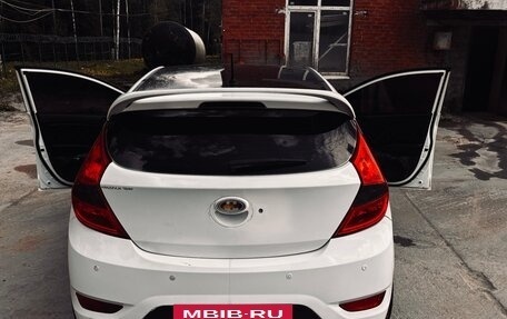 Hyundai Solaris II рестайлинг, 2012 год, 850 000 рублей, 13 фотография