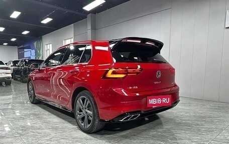 Volkswagen Golf VIII, 2021 год, 1 989 000 рублей, 4 фотография