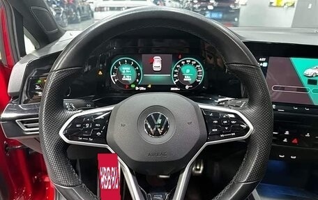 Volkswagen Golf VIII, 2021 год, 1 989 000 рублей, 11 фотография