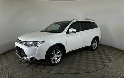 Mitsubishi Outlander III рестайлинг 3, 2014 год, 1 500 000 рублей, 1 фотография