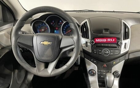 Chevrolet Cruze II, 2014 год, 799 000 рублей, 9 фотография