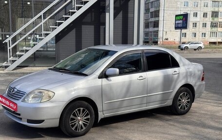 Toyota Corolla, 2003 год, 655 000 рублей, 3 фотография