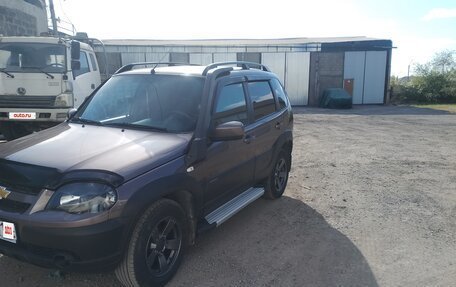 Chevrolet Niva I рестайлинг, 2018 год, 920 000 рублей, 7 фотография