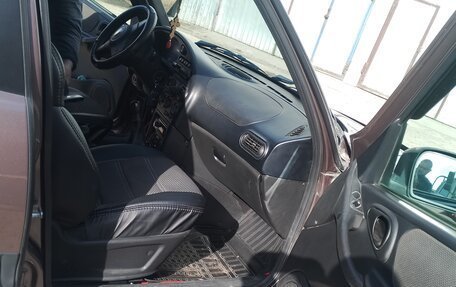 Chevrolet Niva I рестайлинг, 2018 год, 920 000 рублей, 16 фотография