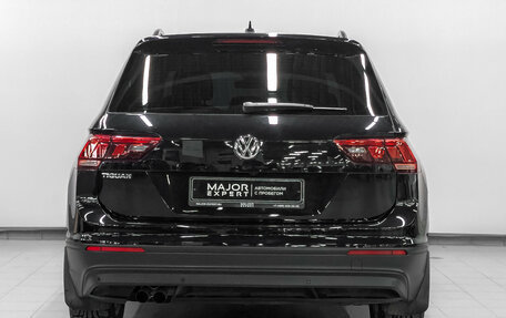 Volkswagen Tiguan II, 2019 год, 2 800 000 рублей, 6 фотография