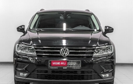 Volkswagen Tiguan II, 2019 год, 2 800 000 рублей, 2 фотография