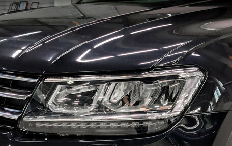 Volkswagen Tiguan II, 2019 год, 2 800 000 рублей, 18 фотография