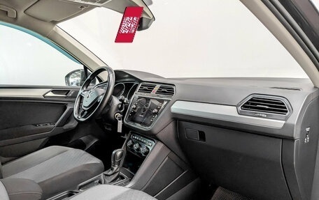 Volkswagen Tiguan II, 2019 год, 2 800 000 рублей, 11 фотография