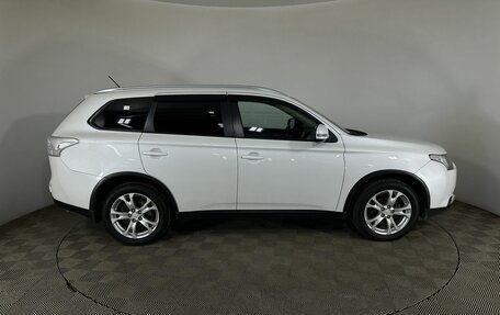 Mitsubishi Outlander III рестайлинг 3, 2014 год, 1 500 000 рублей, 4 фотография