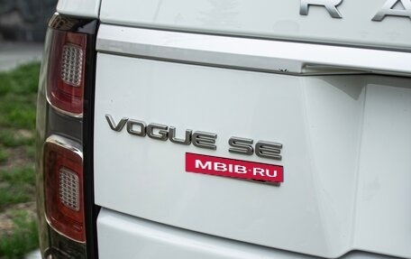 Land Rover Range Rover IV рестайлинг, 2020 год, 9 000 000 рублей, 12 фотография