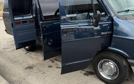 Dodge Ram Van, 1993 год, 3 300 000 рублей, 2 фотография