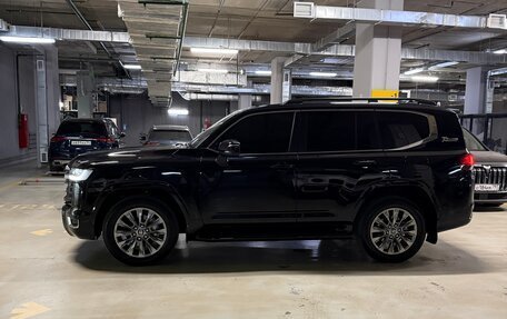 Toyota Land Cruiser, 2024 год, 14 000 000 рублей, 3 фотография