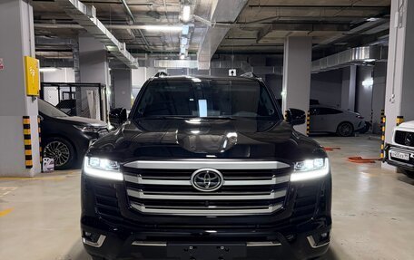 Toyota Land Cruiser, 2024 год, 14 000 000 рублей, 2 фотография