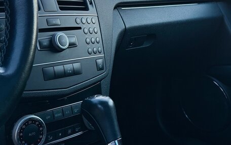 Mercedes-Benz C-Класс, 2010 год, 1 500 000 рублей, 11 фотография