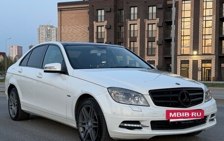 Mercedes-Benz C-Класс, 2010 год, 1 500 000 рублей, 3 фотография