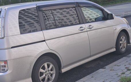 Toyota ISis I, 2012 год, 940 000 рублей, 10 фотография