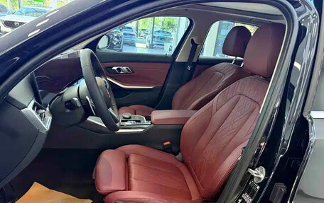 BMW 3 серия, 2023 год, 3 650 000 рублей, 12 фотография