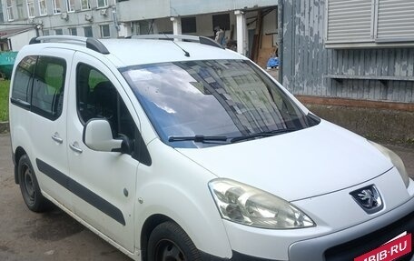 Peugeot Partner II рестайлинг 2, 2011 год, 600 000 рублей, 3 фотография