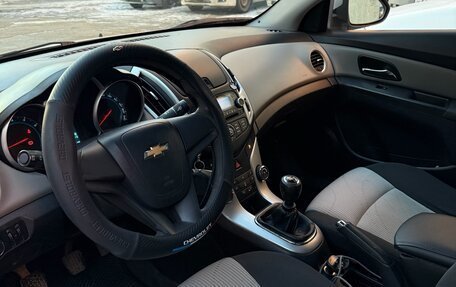 Chevrolet Cruze II, 2014 год, 700 000 рублей, 3 фотография
