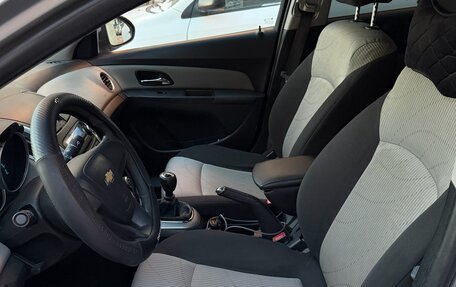 Chevrolet Cruze II, 2014 год, 700 000 рублей, 7 фотография