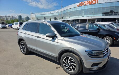 Volkswagen Tiguan II, 2019 год, 2 220 000 рублей, 2 фотография