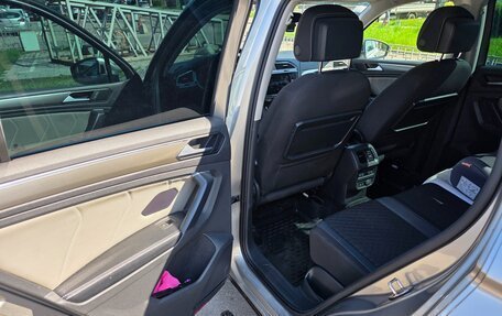 Volkswagen Tiguan II, 2019 год, 2 220 000 рублей, 8 фотография