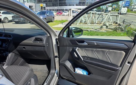 Volkswagen Tiguan II, 2019 год, 2 220 000 рублей, 19 фотография