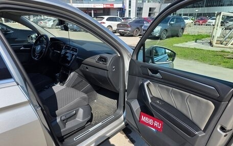 Volkswagen Tiguan II, 2019 год, 2 220 000 рублей, 18 фотография