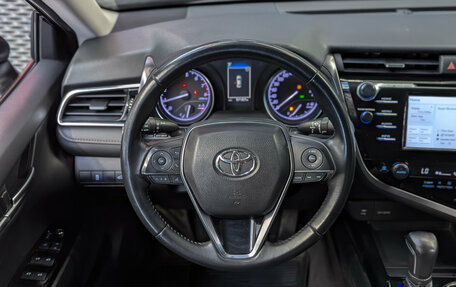 Toyota Camry, 2018 год, 2 550 000 рублей, 15 фотография