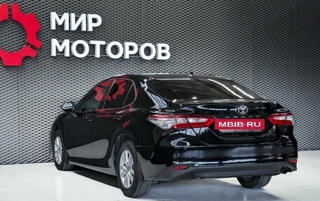 Toyota Camry, 2018 год, 2 550 000 рублей, 6 фотография