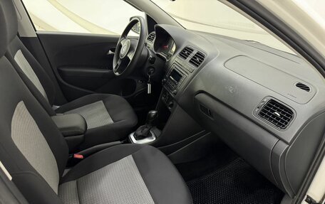 Volkswagen Polo VI (EU Market), 2015 год, 949 000 рублей, 16 фотография