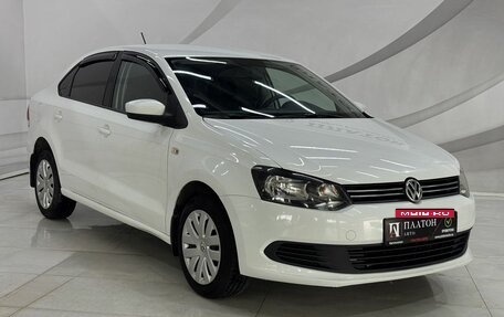 Volkswagen Polo VI (EU Market), 2015 год, 949 000 рублей, 3 фотография