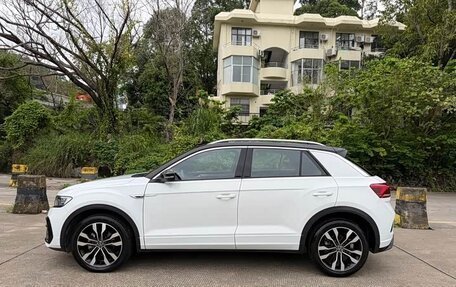 Volkswagen T-Roc I, 2023 год, 1 712 125 рублей, 4 фотография