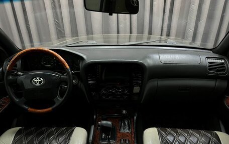Toyota Land Cruiser 100 рестайлинг 2, 2001 год, 1 799 888 рублей, 10 фотография