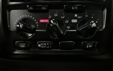 Toyota Land Cruiser 100 рестайлинг 2, 2001 год, 1 799 888 рублей, 17 фотография