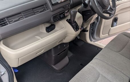 Honda N-BOX II, 2019 год, 940 000 рублей, 16 фотография