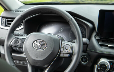 Toyota RAV4, 2025 год, 4 948 000 рублей, 12 фотография