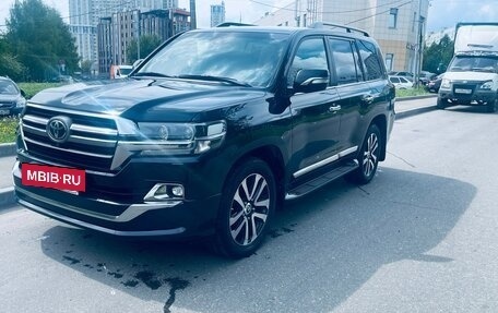Toyota Land Cruiser 200, 2019 год, 9 000 000 рублей, 3 фотография