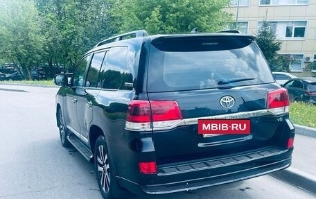 Toyota Land Cruiser 200, 2019 год, 9 000 000 рублей, 8 фотография