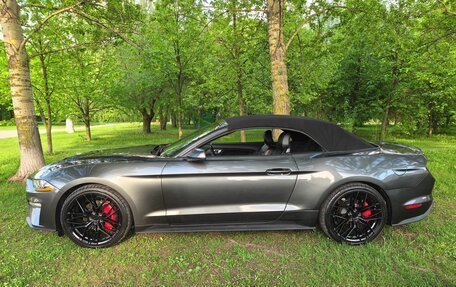 Ford Mustang VI рестайлинг, 2019 год, 3 300 000 рублей, 3 фотография