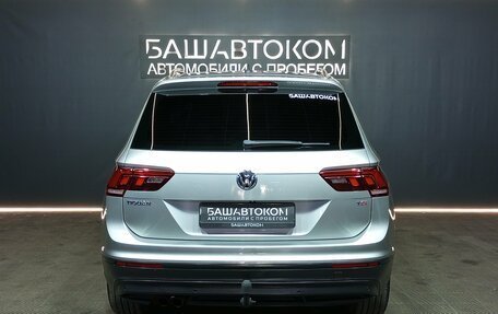 Volkswagen Tiguan II, 2017 год, 2 210 000 рублей, 5 фотография