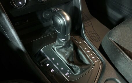 Volkswagen Tiguan II, 2017 год, 2 210 000 рублей, 14 фотография