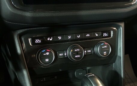 Volkswagen Tiguan II, 2017 год, 2 210 000 рублей, 13 фотография
